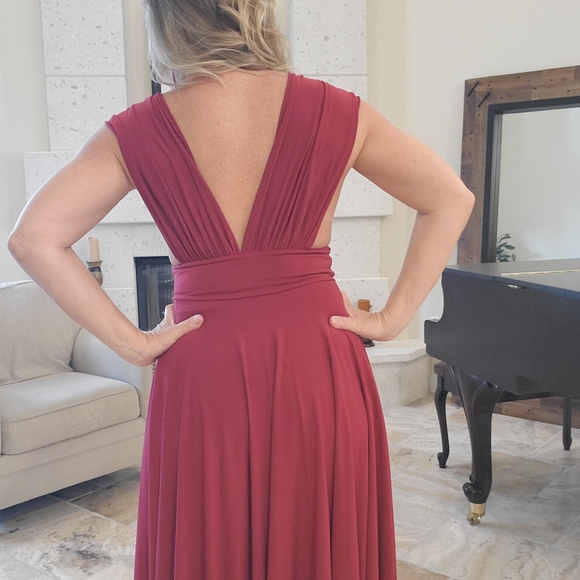 Dark red stretchy White House Black Market convertable top - Picture 7 of 10